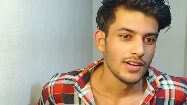 kingkartik7 online show from October 16, 2025, 5:32 pm