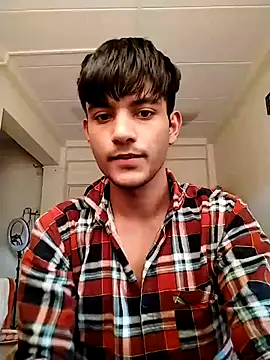 kingkartik7 online show from February 26, 2025, 10:49 am