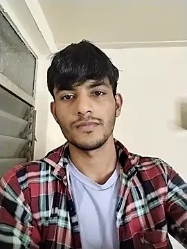 kingkartik7 online show from February 25, 2025, 1:53 pm