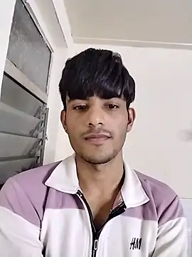 kingkartik7 online show from March 3, 2025, 6:46 pm