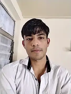 kingkartik7 online show from February 26, 2025, 7:23 am