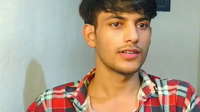 kingkartik7 online show from October 12, 2025, 3:35 pm