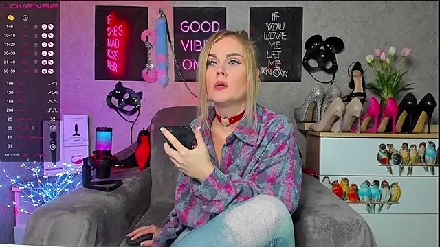 Snapshot of HannaKorsak chatting on February 6, 2025, 5:51 pm HannaKorsak online show from February 6, 2025, 5:51 pm