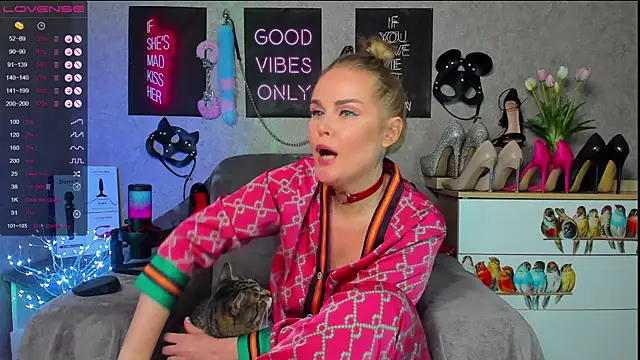 Snapshot of HannaKorsak chatting on February 5, 2025, 9:18 pm HannaKorsak online show from February 5, 2025, 9:18 pm