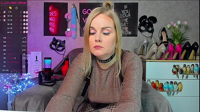 Snapshot of HannaKorsak chatting on February 12, 2025, 8:50 pm HannaKorsak online show from February 12, 2025, 8:50 pm