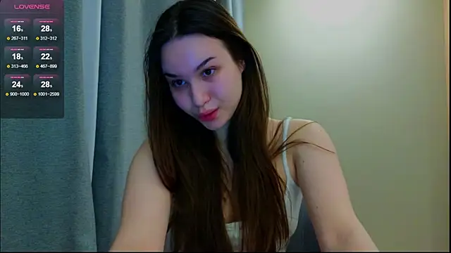 Roxie Mils online show from February 24, 2025, 6:15 pm