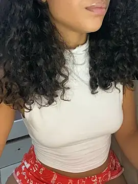 morena fire  online show from December 10, 2024, 4:56 am