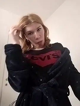 EvaRush online show from December 20, 2025, 10:51 am