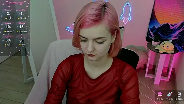 Fire Bestie online show from February 17, 2025, 4:50 pm