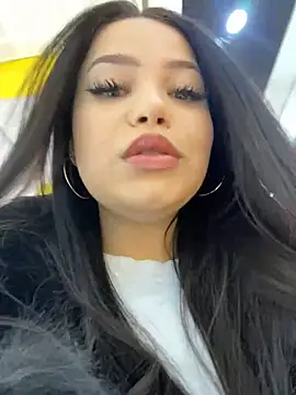 Snapshot of Chloe__Moon chatting on January 3, 2025, 10:09 am Chloe  Moon online show from January 3, 2025, 10:09 am
