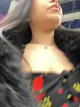 Snapshot of Chloe__Moon chatting on December 30, 2024, 2:19 pm Chloe  Moon online show from December 30, 2024, 2:19 pm