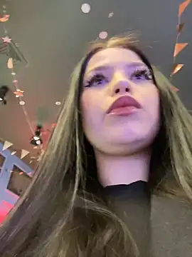 Snapshot of Chloe__Moon chatting on January 21, 2025, 10:30 am Chloe  Moon online show from January 21, 2025, 10:30 am