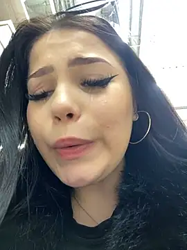 Snapshot of Chloe__Moon chatting on January 14, 2025, 5:45 pm Chloe  Moon online show from January 14, 2025, 5:45 pm