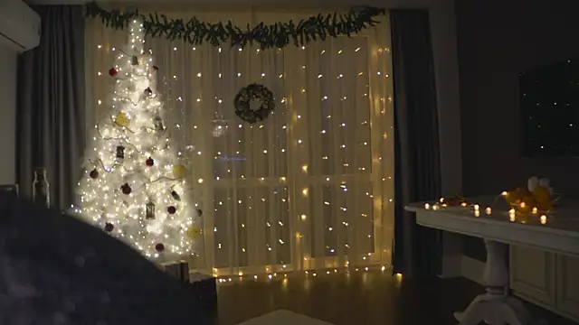 RennieLewis online show from December 21, 2024, 3:31 pm