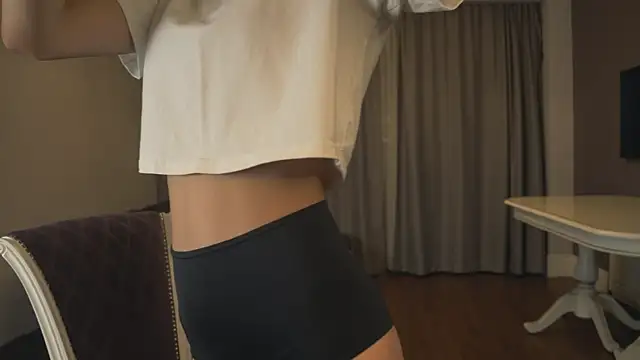 RennieLewis online show from December 8, 2024, 3:13 pm