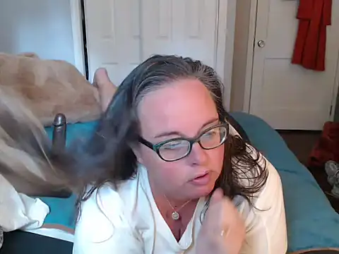 Snapshot of LauLauPAWG chatting on October 1, 2025, 3:49 pm LauLauPAWG online show from October 1, 2025, 3:49 pm