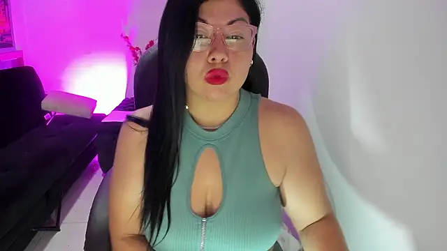 Snapshot of jessicarabbit_1 chatting on February 4, 2026, 8:37 pm jessicarabbit 1 online show from February 4, 2026, 8:37 pm