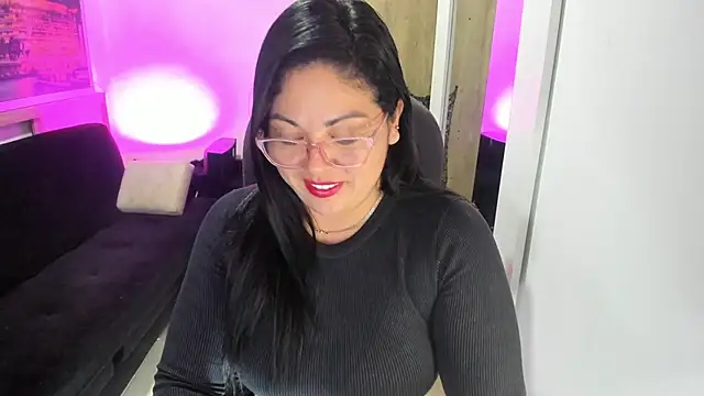 Snapshot of jessicarabbit_1 chatting on October 12, 2025, 9:27 pm jessicarabbit 1 online show from October 12, 2025, 9:27 pm