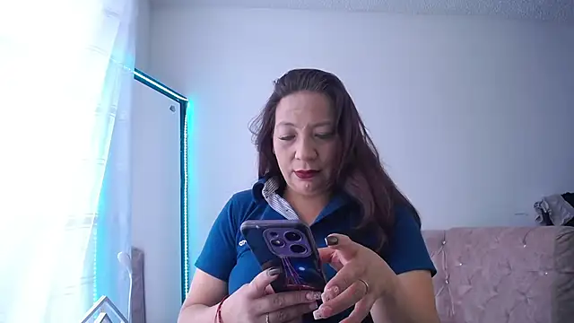 Snapshot of lorenalover24 chatting on February 8, 2025, 4:57 pm lorenalover24 online show from February 8, 2025, 4:57 pm