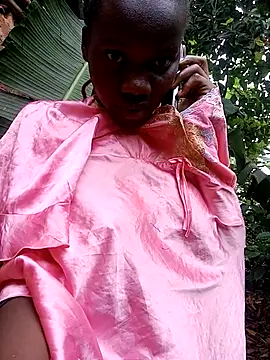 Black juicy24 online show from February 3, 2026, 6:22 am