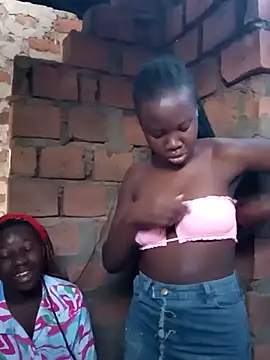 Snapshot of Black_juicy24 chatting on September 30, 2025, 4:18 am Black juicy24 online show from September 30, 2025, 4:18 am