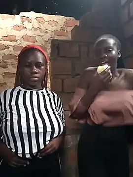 Snapshot of Black_juicy24 chatting on September 26, 2025, 4:30 am Black juicy24 online show from September 26, 2025, 4:30 am