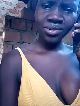 Snapshot of Black_juicy24 chatting on October 13, 2025, 4:25 am Black juicy24 online show from October 13, 2025, 4:25 am