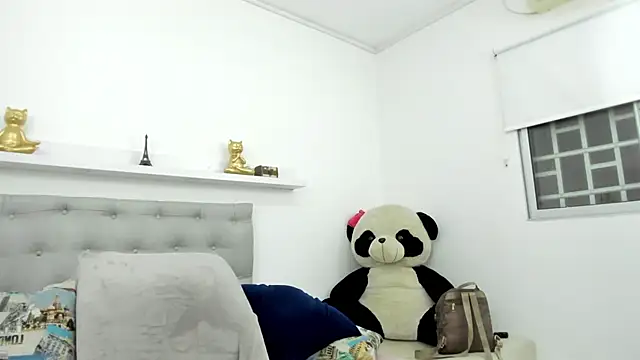 Snapshot of Dalia_20 chatting on September 20, 2025, 11:54 pm Dalia 20 online show from September 20, 2025, 11:54 pm