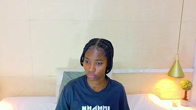 Chocolatte bar online show from February 25, 2026, 1:44 pm