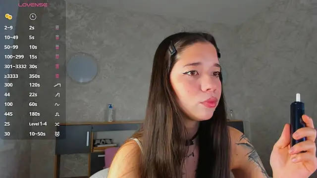 Snapshot of Butterflys1268 chatting on June 13, 2026, 3:37 am Butterflys1268 online show from June 13, 2026, 3:37 am