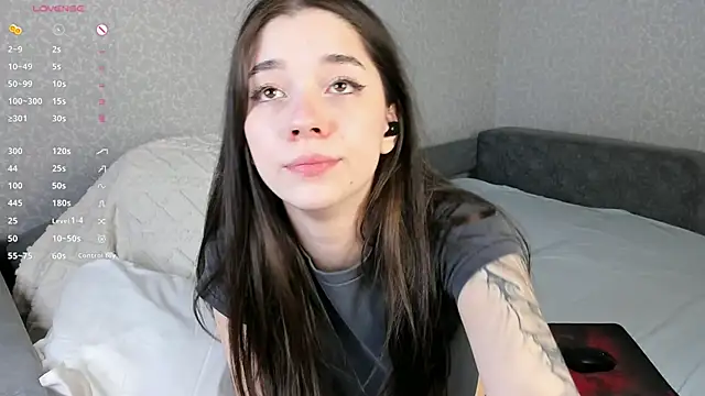 Butterflys1268 online show from February 3, 2025, 2:25 am
