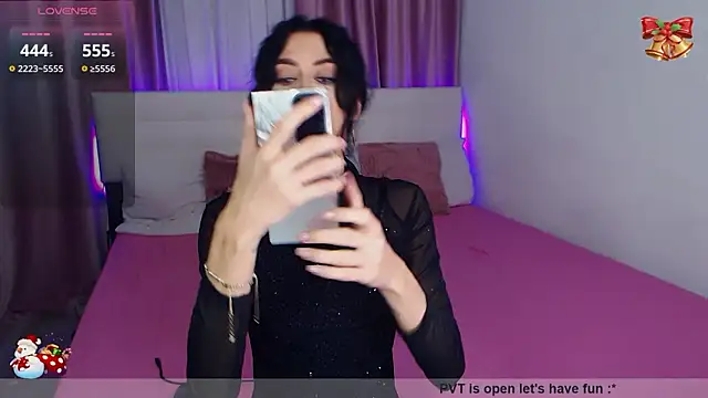 Snapshot of Hennessy_XO chatting on January 10, 2026, 7:20 pm Hennessy XO online show from January 10, 2026, 7:20 pm