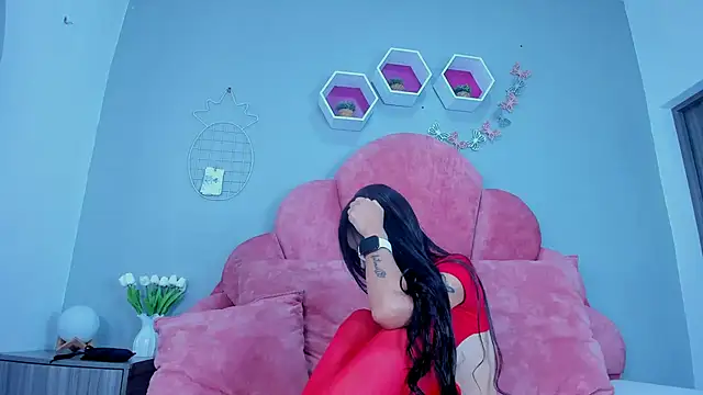 StefanyWilliams  online show from March 4, 2025, 9:07 am