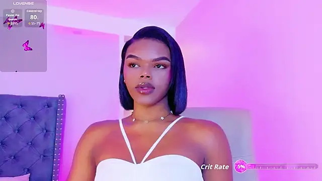 CamiEstrada online show from November 14, 2025, 8:29 am