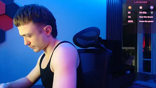 Snapshot of alex_nash chatting on October 22, 2025, 9:35 pm alex nash online show from October 22, 2025, 9:35 pm