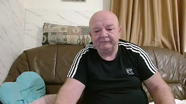 fullballs6 online show from April 1, 2026, 2:02 am