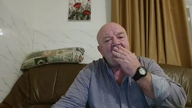 Snapshot of fullballs6 chatting on December 22, 2025, 2:55 am fullballs6 online show from December 22, 2025, 2:55 am