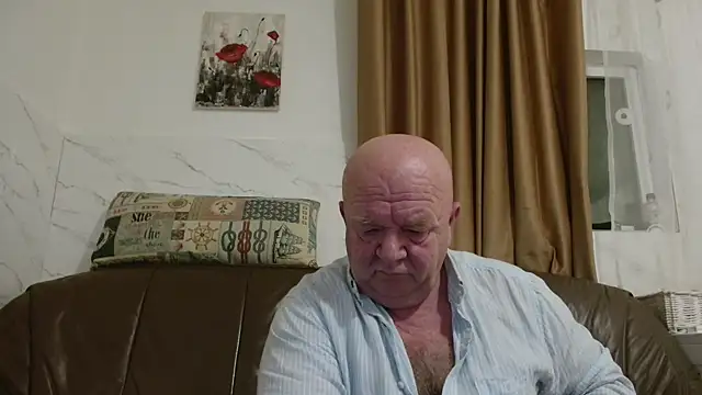 Snapshot of fullballs6 chatting on January 6, 2026, 4:16 am fullballs6 online show from January 6, 2026, 4:16 am