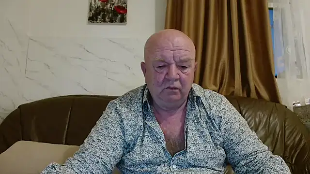 fullballs6 online show from March 11, 2026, 3:55 am