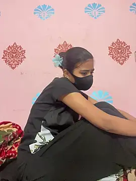 Snapshot of ks536191 chatting on February 12, 2026, 5:18 am ks536191 online show from February 12, 2026, 5:18 am