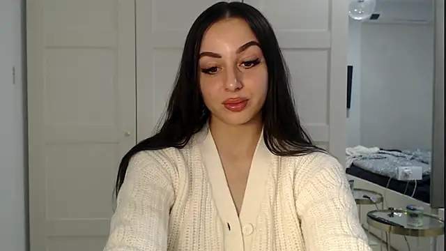 Snapshot of courtneyPerfect chatting on February 13, 2026, 2:50 pm courtneyPerfect online show from February 13, 2026, 2:50 pm