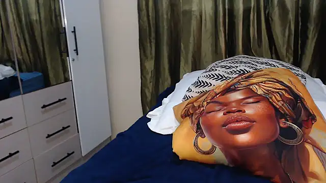 Foxybrownxx1 online show from November 21, 2025, 8:30 pm