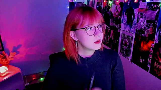 Snapshot of Rudy_02 chatting on September 21, 2025, 8:14 pm Rudy 02 online show from September 21, 2025, 8:14 pm