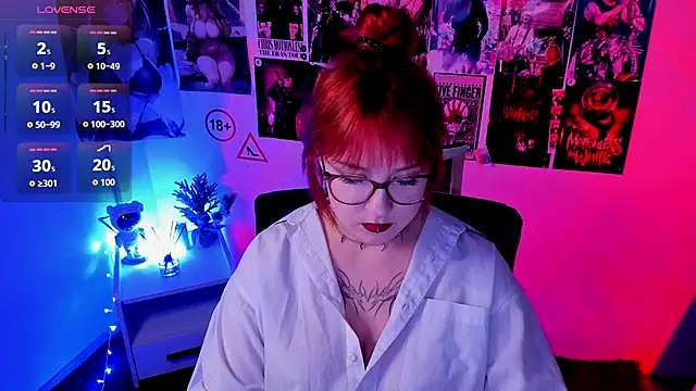 Snapshot of Rudy_02 chatting on October 6, 2025, 6:52 pm Rudy 02 online show from October 6, 2025, 6:52 pm