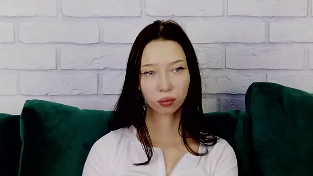MaliaLandre online show from February 11, 2025, 7:33 am