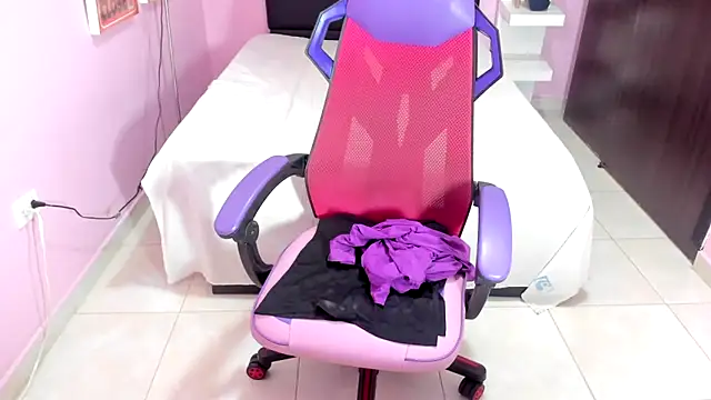 mommy whore slut online show from March 1, 2025, 11:50 am