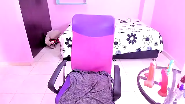 mommy whore slut online show from October 25, 2025, 12:28 pm