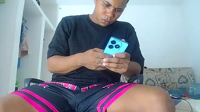 Snapshot of liam_igor chatting on October 6, 2025, 3:57 pm liam igor online show from October 6, 2025, 3:57 pm