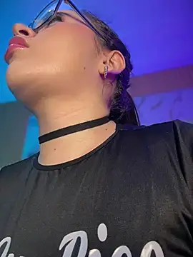 LylaLee111 online show from March 12, 2026, 1:15 pm