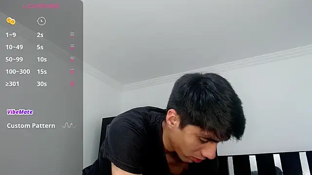 Marcosdfreitas online show from October 10, 2025, 8:53 pm